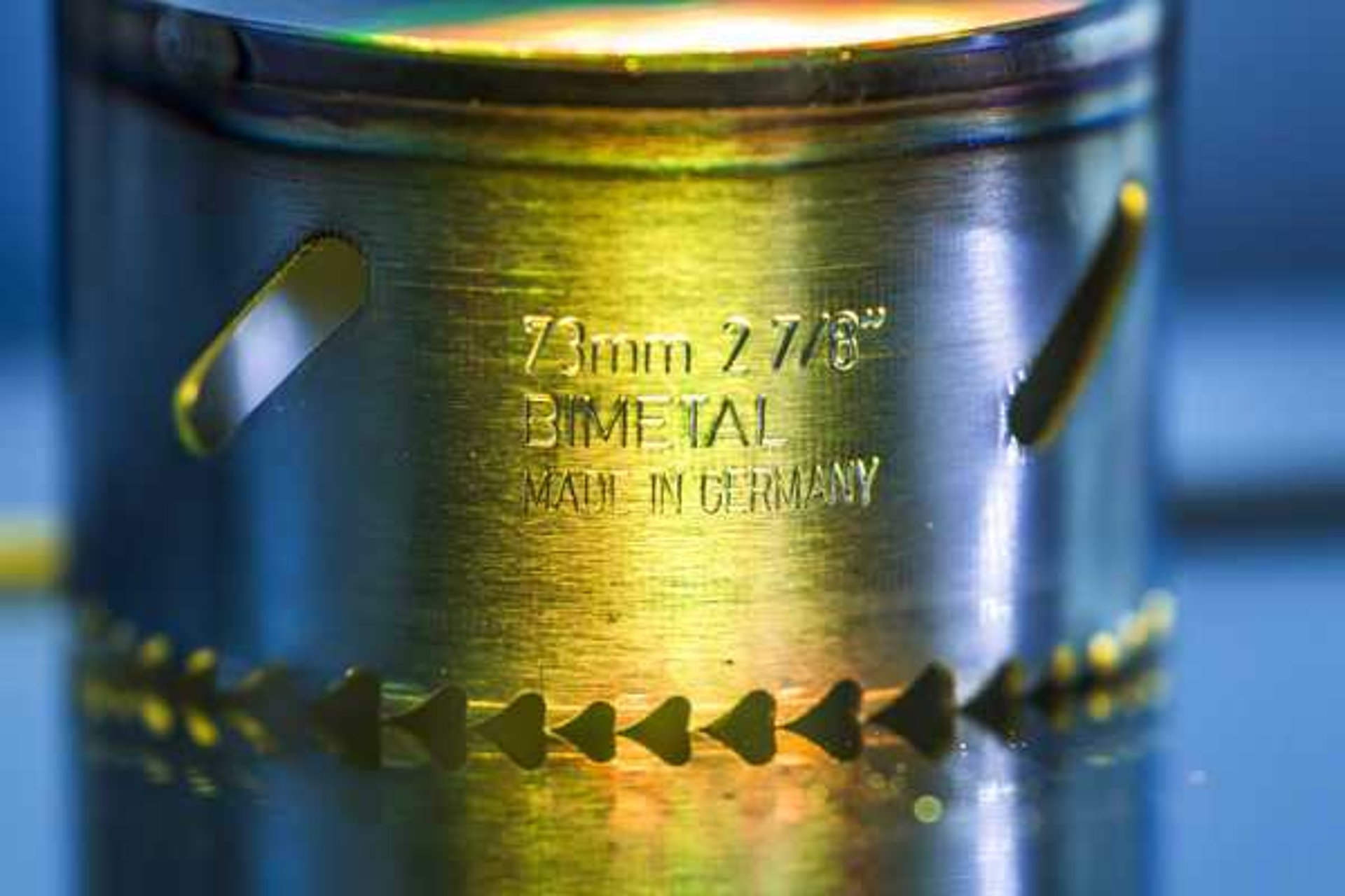 Detail einer Lochsäge mit Made In Germany Schriftzug.
